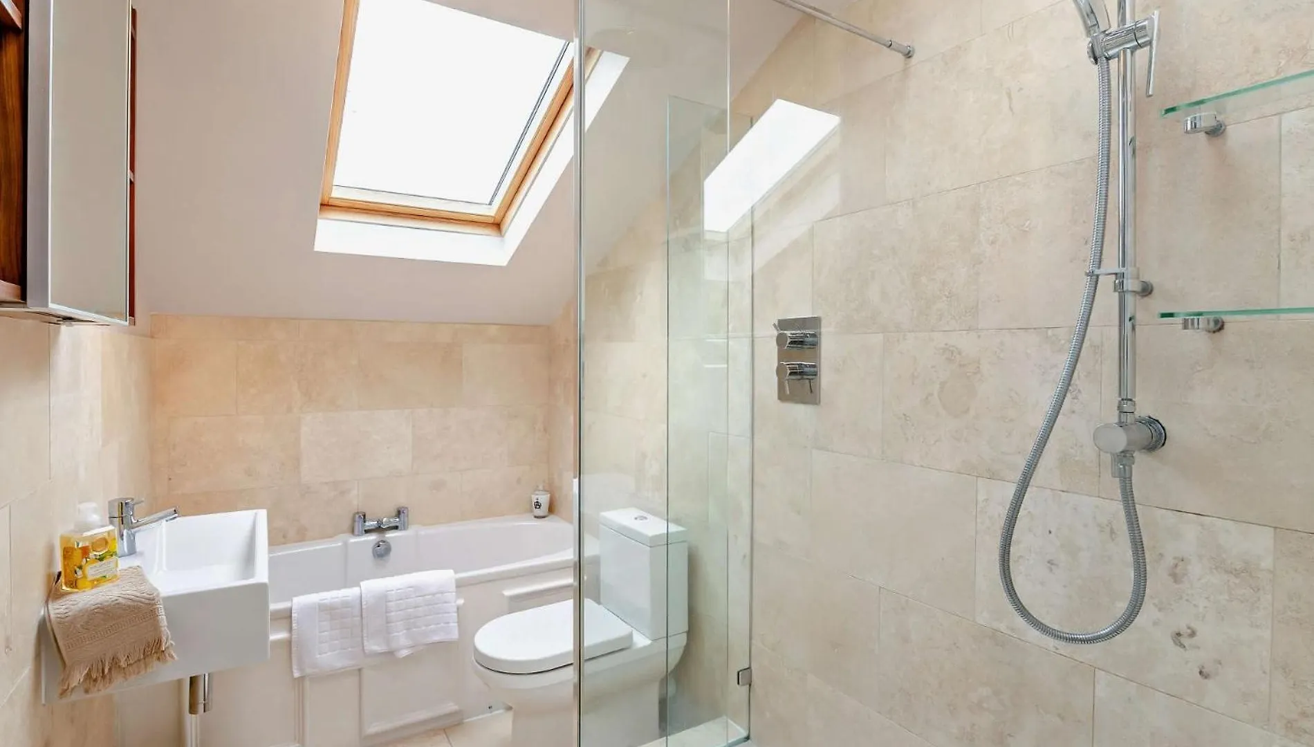 Villa 2 Bed In Harrogate Hh037